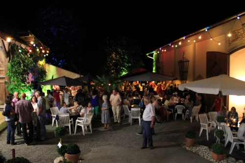 HOFFEST WEINGUT LOTHAR SCHWRER SCHMIEHEIM